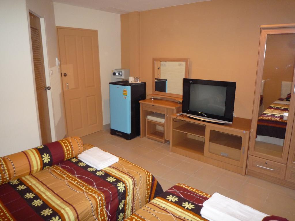 Marina Inn Pattaya Room photo
