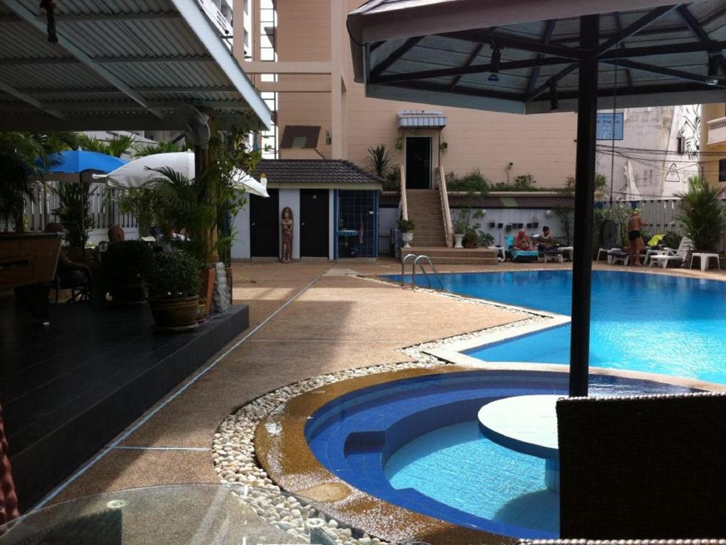 Marina Inn Pattaya Exterior photo